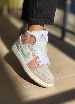 Кроссовки nike jordan 1 beige grey кожаные (37-41)💜3 фото