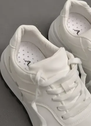 Кросівки стильні 4