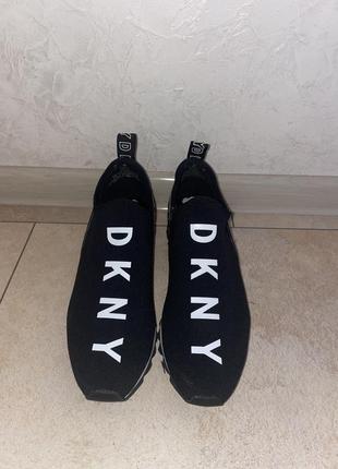 Кросівки dkny