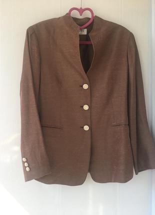 Шедевральный нарядный пиджак с красивейшими пуговицами, дорогая натуральная ткань1 фото