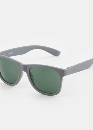 Мужские имиджевые солнцезащитные очки sinsay серые1 фото