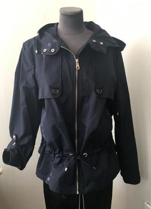 Чудова стильна куртка курточка вітровка парку оригінал massimo dutti