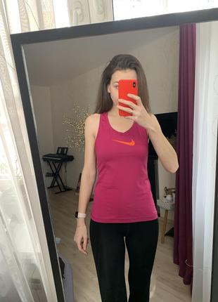 Женская спортивная майка от nike dry fit4 фото