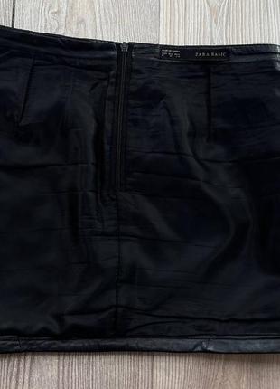 Шикарная кожаная мини юбка5 фото