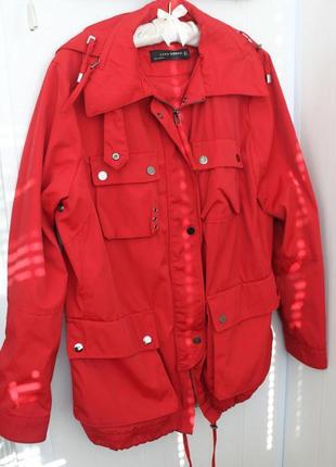 Модная куртка парка,оверсайз ветровка демисезонная с капюшоном красная zara4 фото