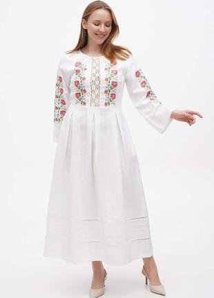 Праздничное вышитое платье из льна вышиванка2 фото