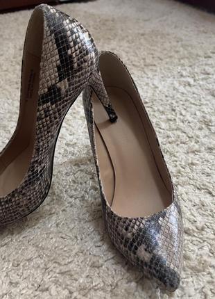 Туфлі dorothy perkins, розмір 385 фото
