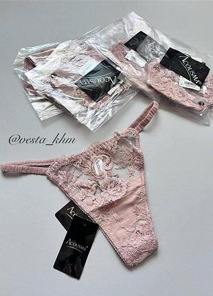Розовые кружевные стринги акосма