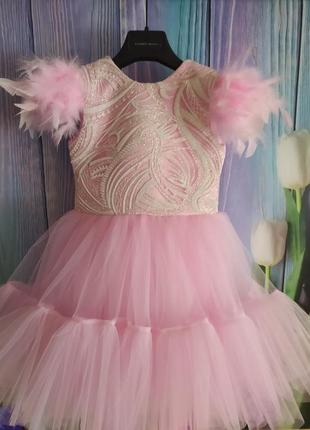 Красивое пышное розовое платье3 фото