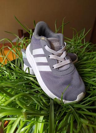 Кроссовки пенки adidas 22 р