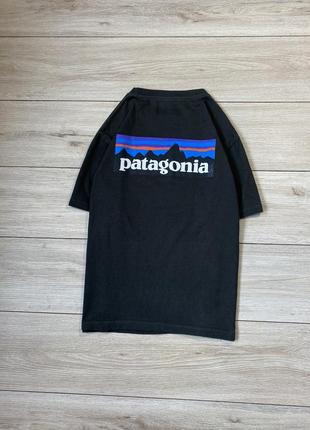 Вінтажна футболка patagonia big logo чоловіча (оригінал)