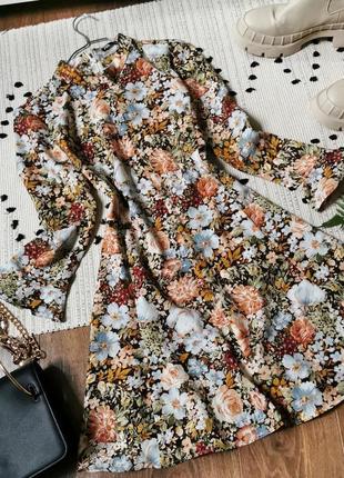 Платье в цветочный принт zara