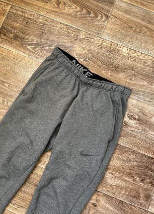 Мужские спортивные штаны nike dri-fit tapered training pants5 фото
