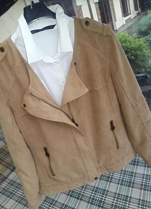 Неймовірно гарна курточка з замша швейцарія. .