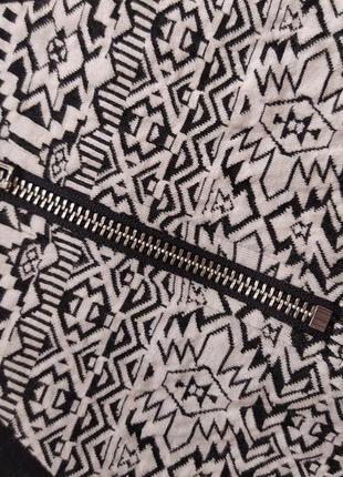 Красиве приталену сукню 3