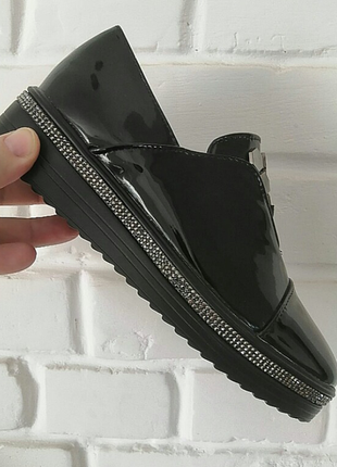 Черные лаковые туфельки1 фото