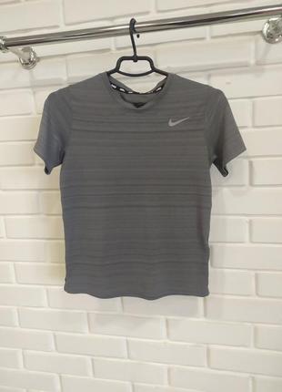 Футболка nike dri-fit