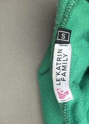 Жіночий светр під горло2 фото