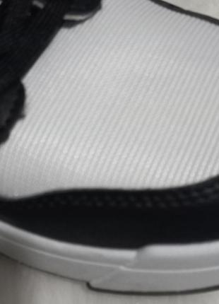 Мужские кроссовки молодёжные спортивные черно белье нс шнуровке.10 фото