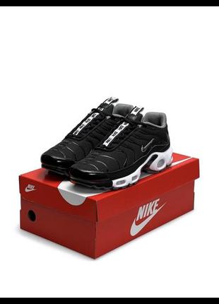 Мужские кроссовки nike air max tn plus black white