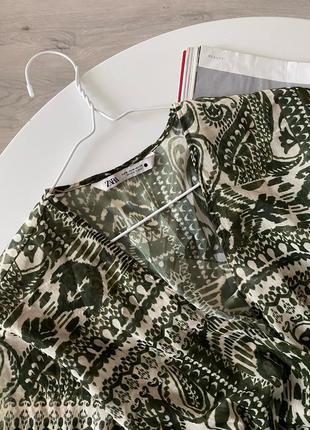 Zara легка обʼємна блуза оверсайз в принт вкорочена зелена шифон топ7 фото