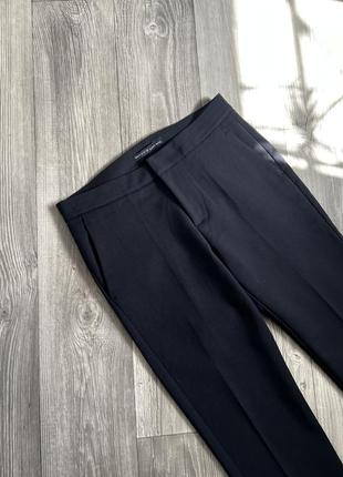 Базовые черные брюки, черные брюки размер м/л3 фото