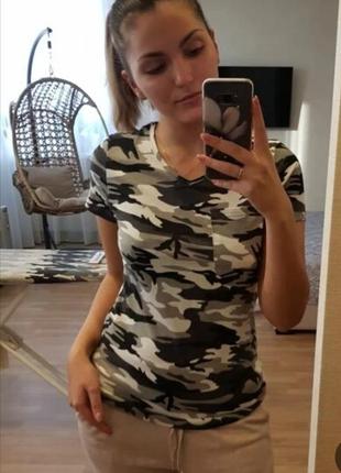 Стильная фирменная камуфляж футболка бренд shein.s