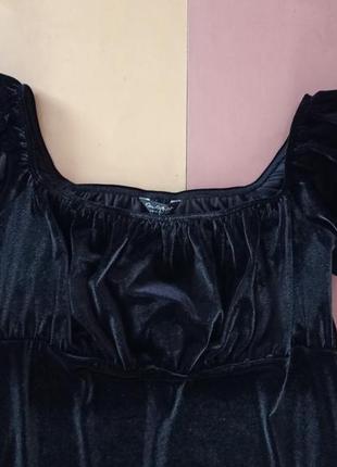 Чорне оксамитове стрейчеве плаття з відкритими плечима7 фото