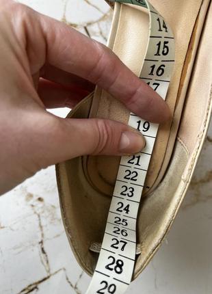 Кожаные туфли на шпильке в стиле лабутен10 фото