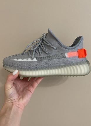 Крутые кроссовки adidas yeezy boost2 фото