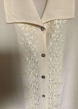 Блуза женская из натурального шелка и вышивкой2 фото