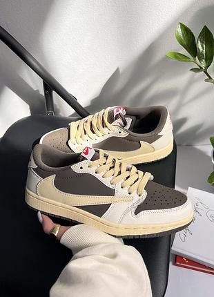 Travis scott x air jordan 1 og low reverse mocha