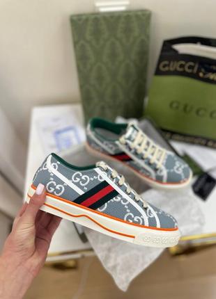 Стильные кеды gucci