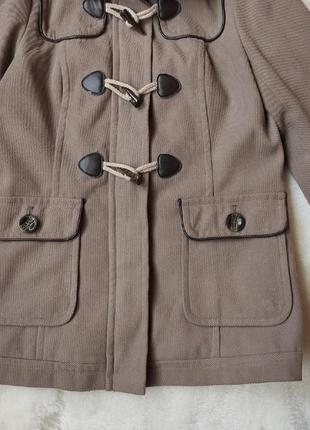 Бежевое коричневое твидовое теплое твид пальто деми с капюшоном мехом латками на рукавах6 фото