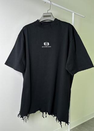 Футболка в стилі balenciaga ss24 в наявності