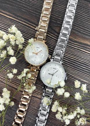 Женские классические наручные часы с металлическим браслетом skmei 1411 si3 фото