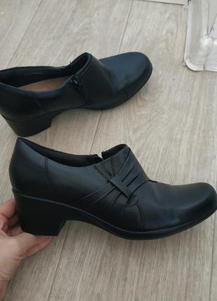 Туфлі clarks р. 40-41 шкіра