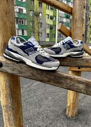 Кросівки new balance 2002r4 фото