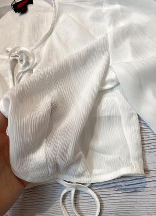 Блузка блуза завʼязки шнурівка виріз довгий рукав ліхтарик коротка укорочена легка пряма9 фото
