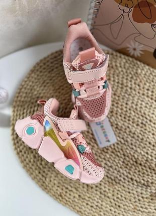 Кросівки літні