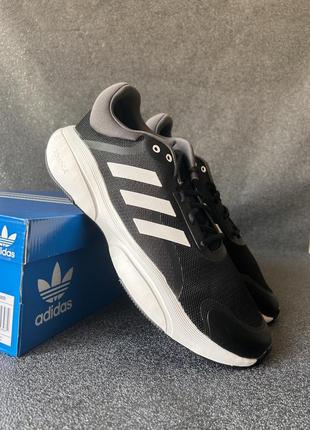 Бігові кросівки adidas response5 фото