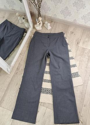 Стильные серые брюки свободного кроя🩶