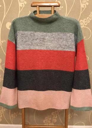 Очень красивая и стильная брендовая разноцветная вязаная кофточка оверсайз.