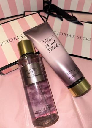 Лосьон и спрей victoria’s secret velvet petats и pure seduction4 фото