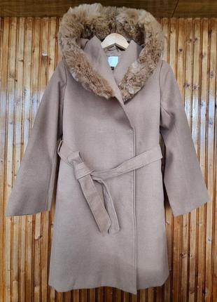 Женское пальто кэмэл с капюшоном.5 фото