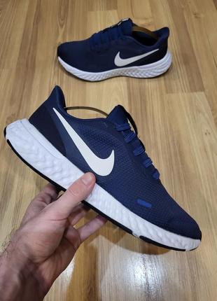 Кросівки nike revolution 5