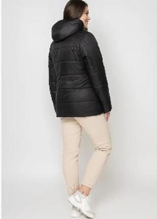 Жіноча молодіжна куртка коротка весна осінь від виробника 50, 52, 54, 56, 58 р чорного кольору3 фото