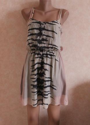 Платье, очень красивое, анималистический принт от. zebra, невесомое