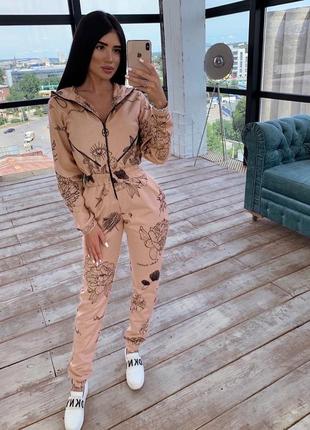 Шикарный комбинезон  с капюшоном в стиле спорт шик. крутой комбез