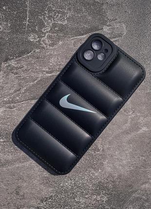 Силиконовый спортивный черный чехол пуховик nike puffer лого на айфон iphone 11/12/132 фото